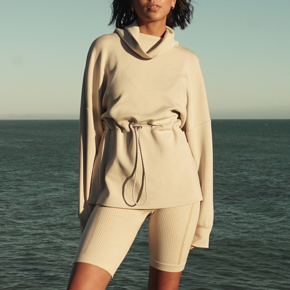 VARLEY “Sweat” top - Picture 2 of 2